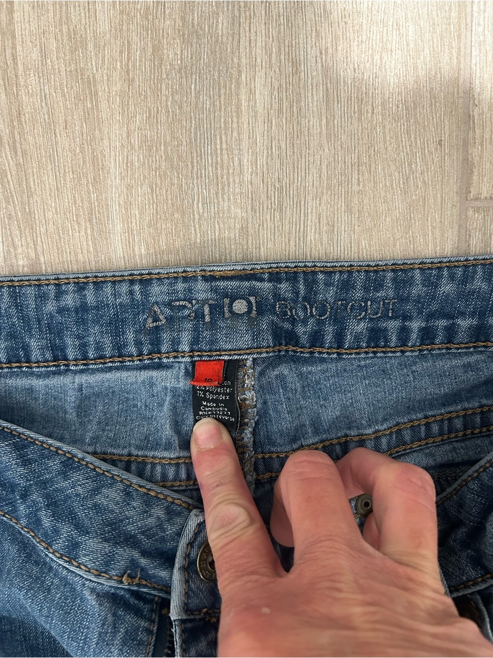 Apt 9 Boot cut jeans size 16 - Picture 3 of 10
